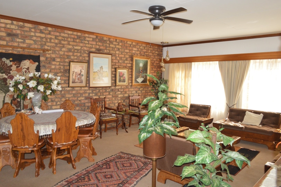 3 Bedroom Property for Sale in Wilkoppies North West